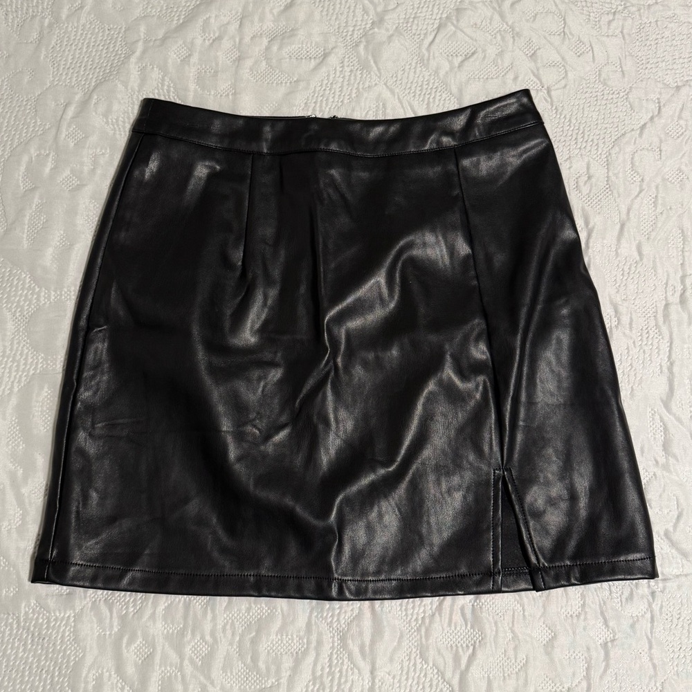 Entro Black Faux Leather Mini Skirt